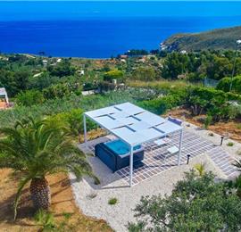 2 bedroom villa with jacuzzi & sea views, near Castellammare del Golfo, sleeps  4-5